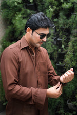 Load image into Gallery viewer, Zameen -e-Khaas Shirt
